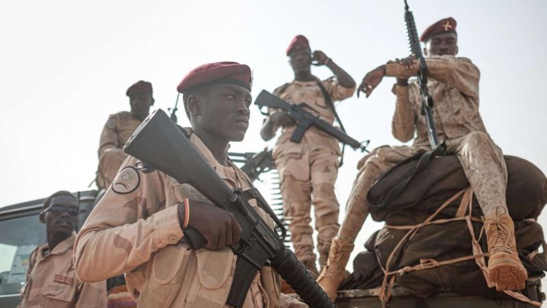 صورة من الأرشيف لعناصر في الجيش السوداني