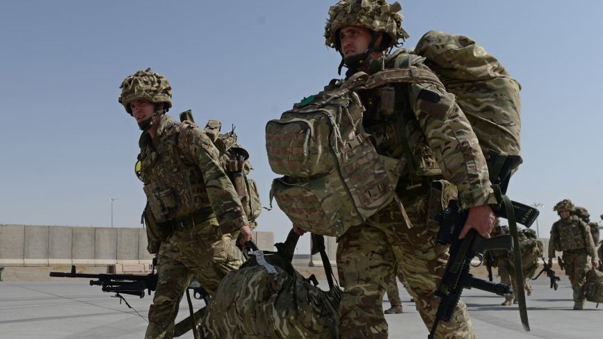 جنود أميركيون اثناء انسحابهم من أفغانستان في أوائل أغسطس 2021