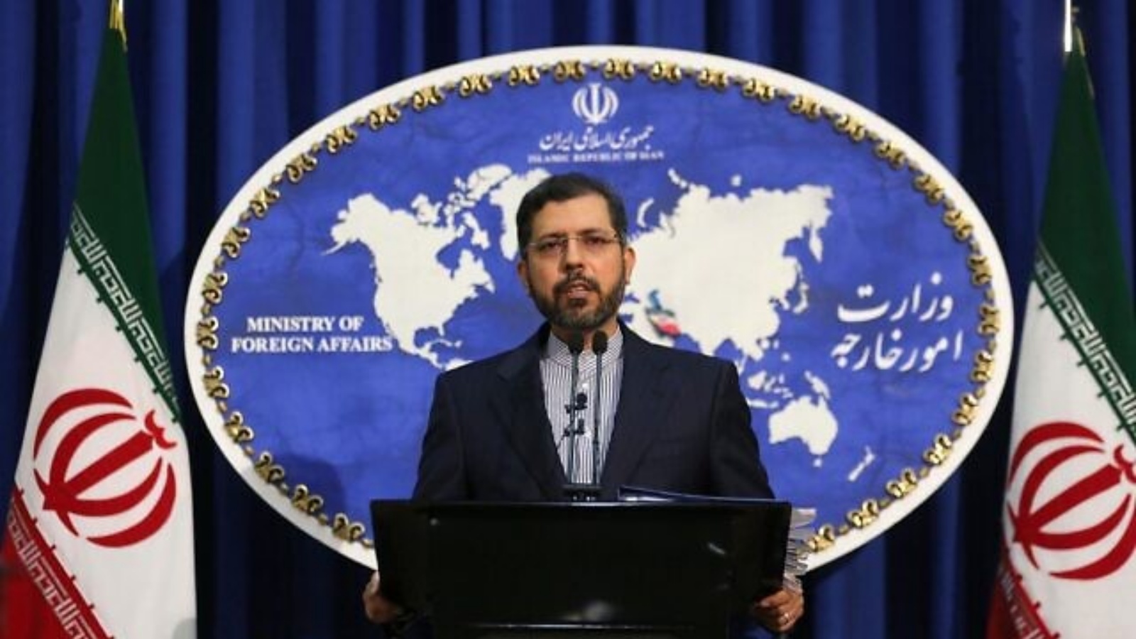 المتحدّث باسم الخارجية الإيرانية، سعيد خطيب زاده، خلال مؤتمر صحفي في طهران. 22 شباط/ فبراير 2021.