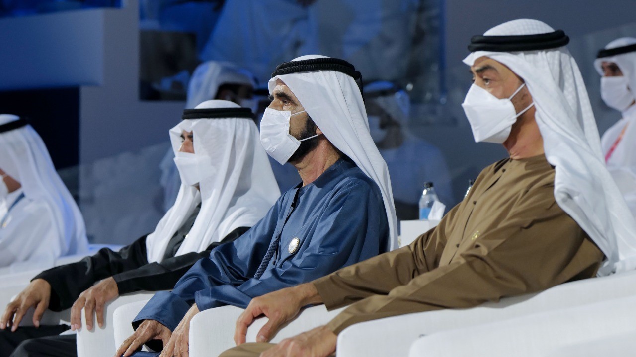 الشيخ محمد بن راشد آل مكتوم والشيخ محمد بن زايد آل نهيان يشهدان افتتاح إكسبو دبي 2020