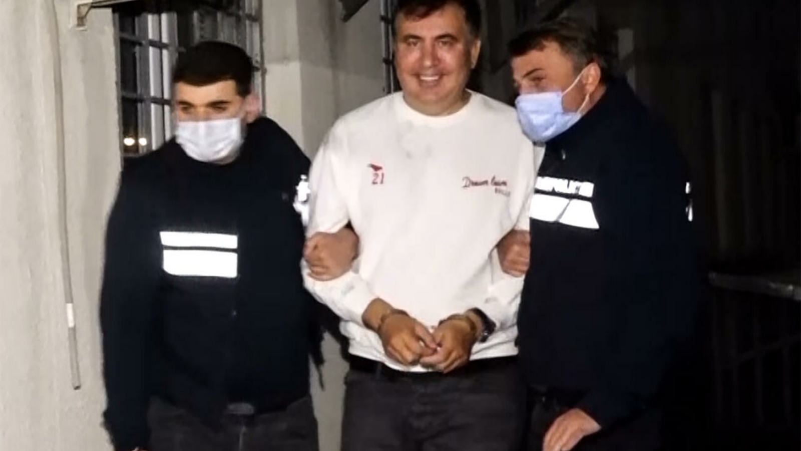 الرئيس الأسبق ميخائيل ساكاشفيلي لحظة اعتقاله.