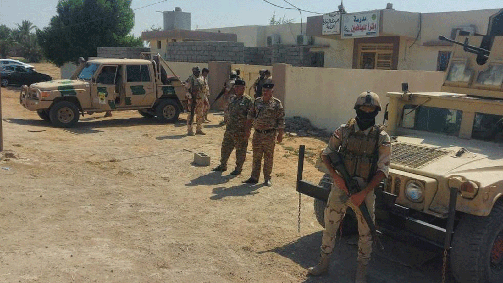  القوات العراقية دخلت السبت حال الإنذار وباشرت بتشديد الاجراءات الامنية حول مراكز الاقتراع (صورة من إعلام قوات بغداد)