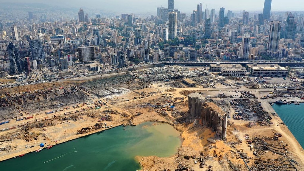 صورة جوية لمرفأ بيروت بعد انفجار 4 أغسطس 2021