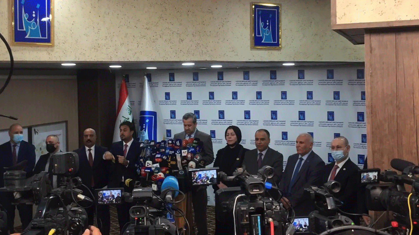المؤتمر الصحافي لرئيس مجلس مفوضية الانتخابات العراقية الاثنين 11 تشرين الاول اكتوبر 2021 من دون اعلانه نتائج الاقتراع (الوكالة الوطنية نينا)