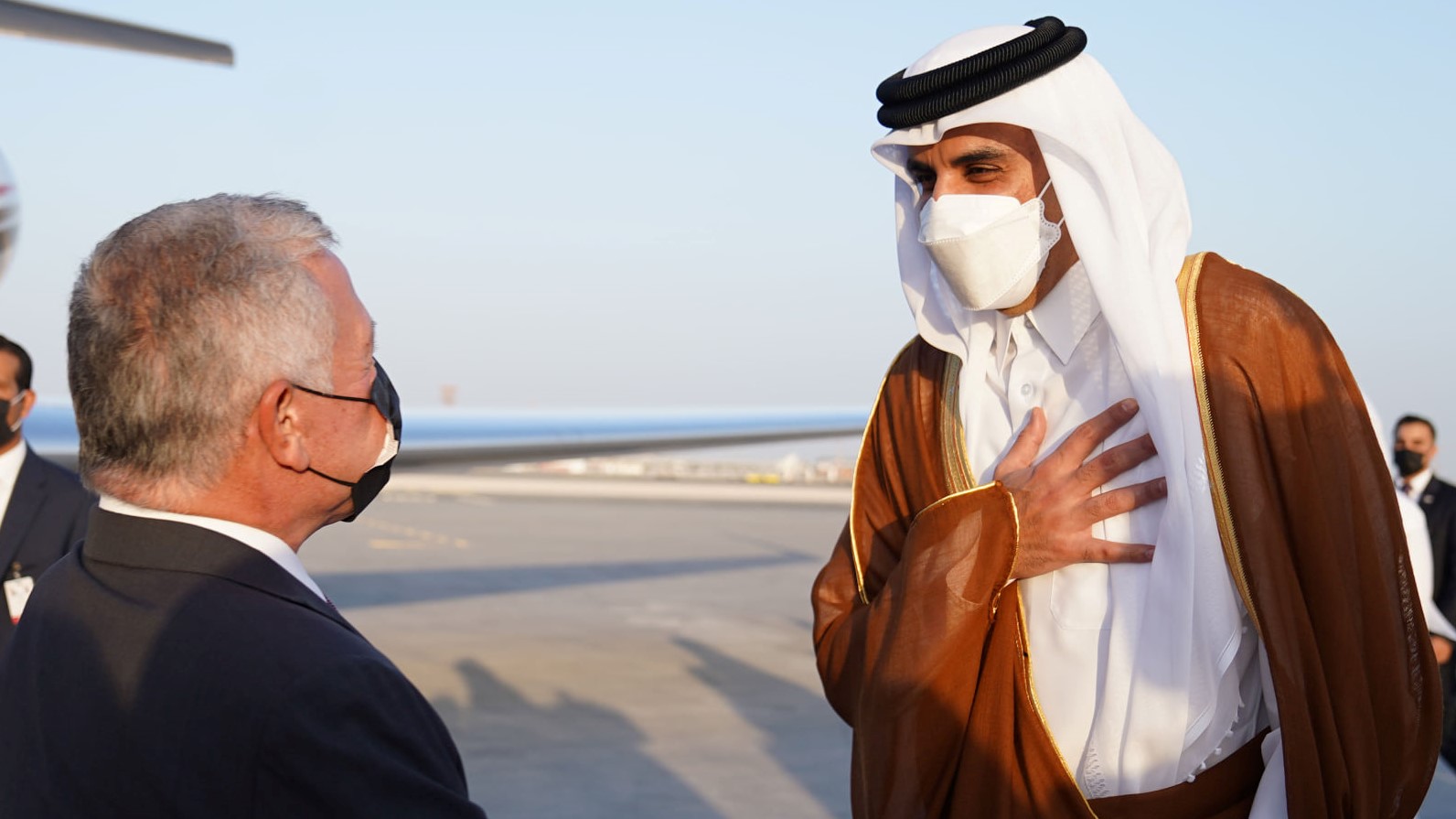 أمير قطر مستقبلا الملك عبدالله الثاني - تصوير يوسف العلان