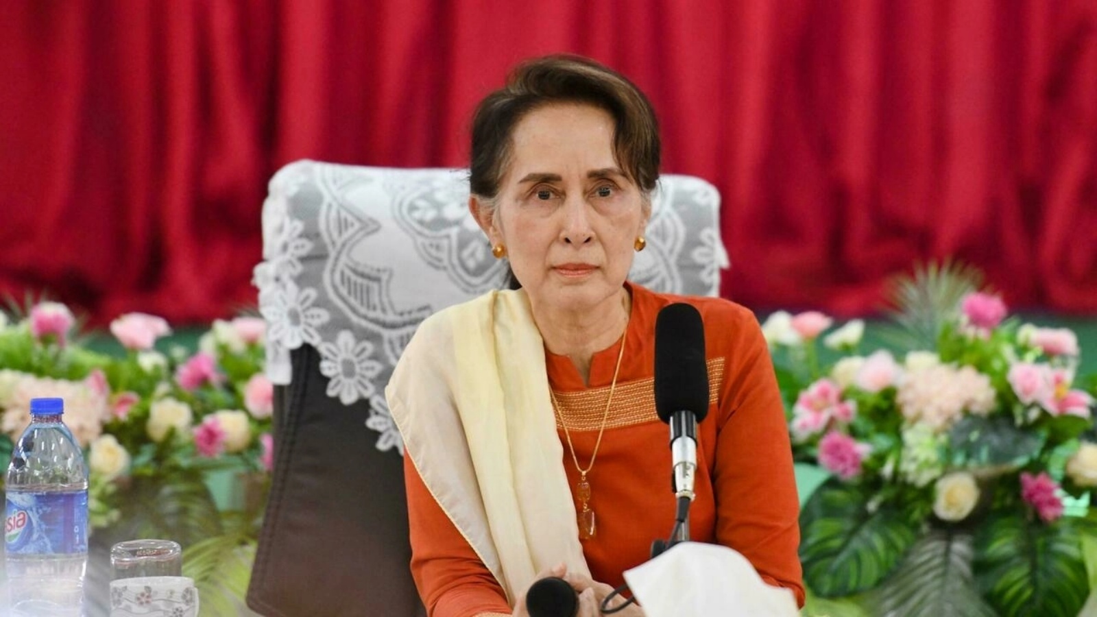 الزعيمة البورمية السابقة أونغ سان سو تشي بشهادتها لأول مرة في محكمة المجلس العسكري. في 26 تشرين الأول/ أكتوبر 2021.