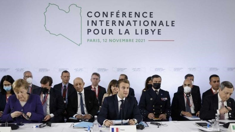 التقى زعماء العالم في باريس يوم الجمعة لتعزيز الدعم للانتخابات المقررة في 24 ديسمبر والجهود المبذولة لإخراج القوات الأجنبية من ليبيا