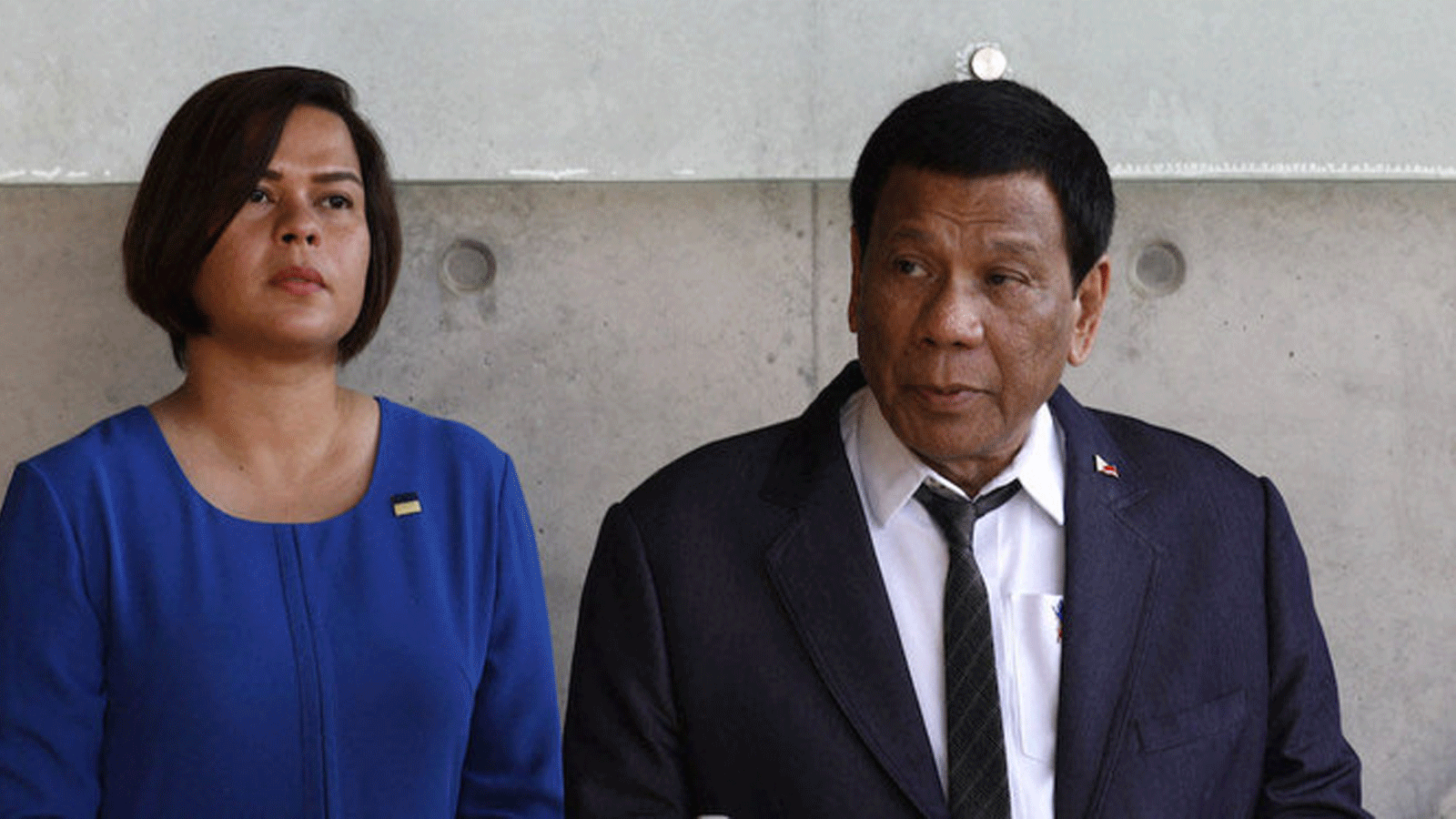 سارة دوتيرتي إلى جانب والدها الرئيس الفلبيني رودريغو دوتيرتي