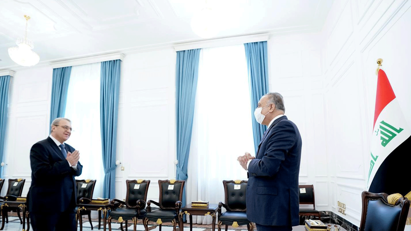 الكاظمي خلال لقائه في بغداد مع بوغدانوف مبعوث الرئيس الروسي بوتين. الثلاثاء 30 تشرين الثاني/ نوفمبر 2021 (رئاسة الحكومة