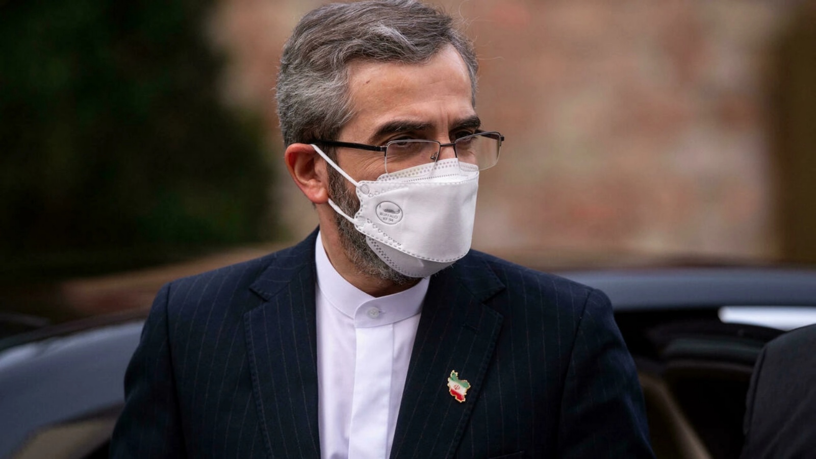 كبير المفاوضين النوويين الإيرانيين علي باقري في فيينا 