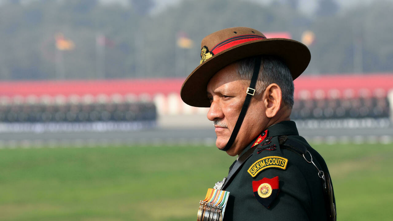 قائد هيئة الأركان الهندية الجنرال بيبين راوات في صورة من الأرشيف