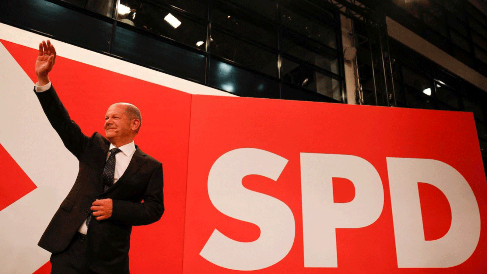 أولاف شولتز في مقر الحزب الديمقراطي الاشتراكي. في برلين يوم 26 أيلول/سبتمبر.