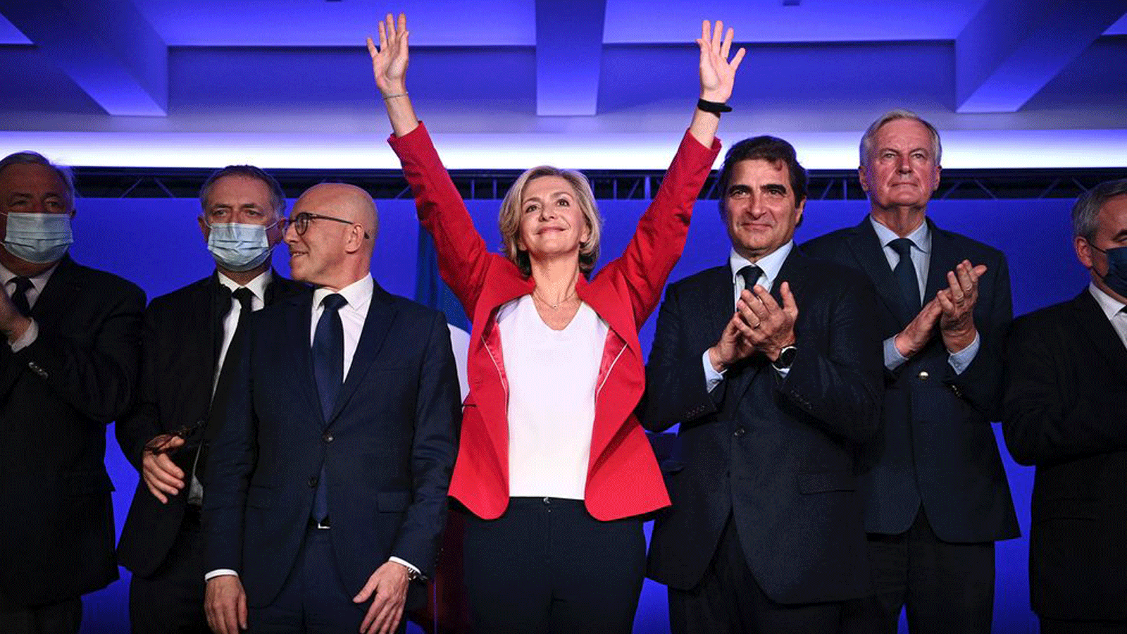 تم اختيار فاليري بيكريس(في الوسط) كمرشحة رئاسية للجمهوريين بعد الانتخابات التمهيدية في باريس. في 4 كانون الأول/ديسمبر 2021