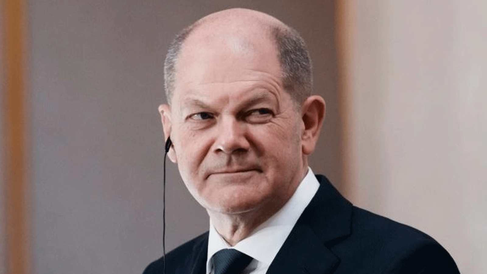 المستشار الألماني أولاف شولتز في قصر الإليزيه في باريس. 10 كانون الأول/ديسمبر 2021