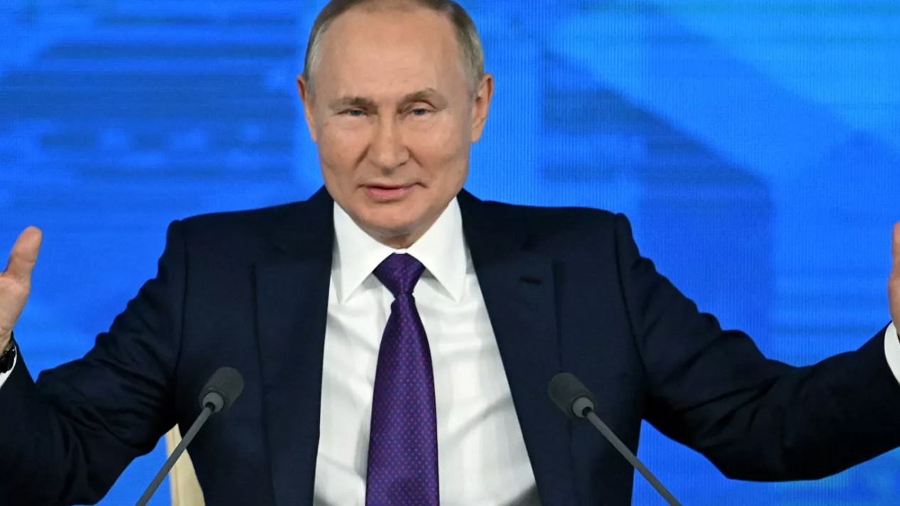 بوتين متحدثاً في مؤتمره الصحفي يوم الخميس -صورة من سبوتنيك الروسية الرسمية