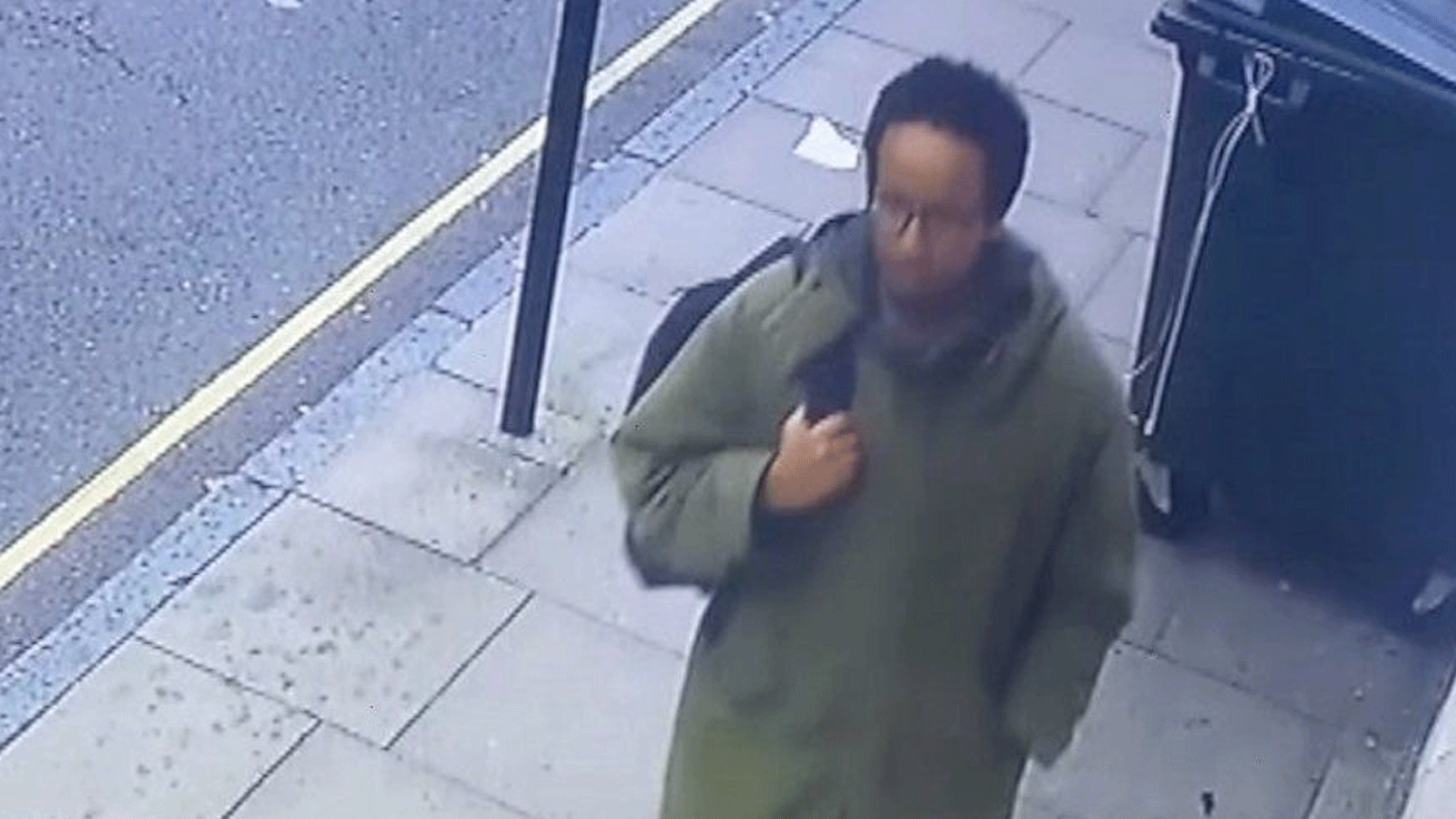 صورة كانت وزعتها الشرطة البريطانية لعلي حربي من شريط فيديو