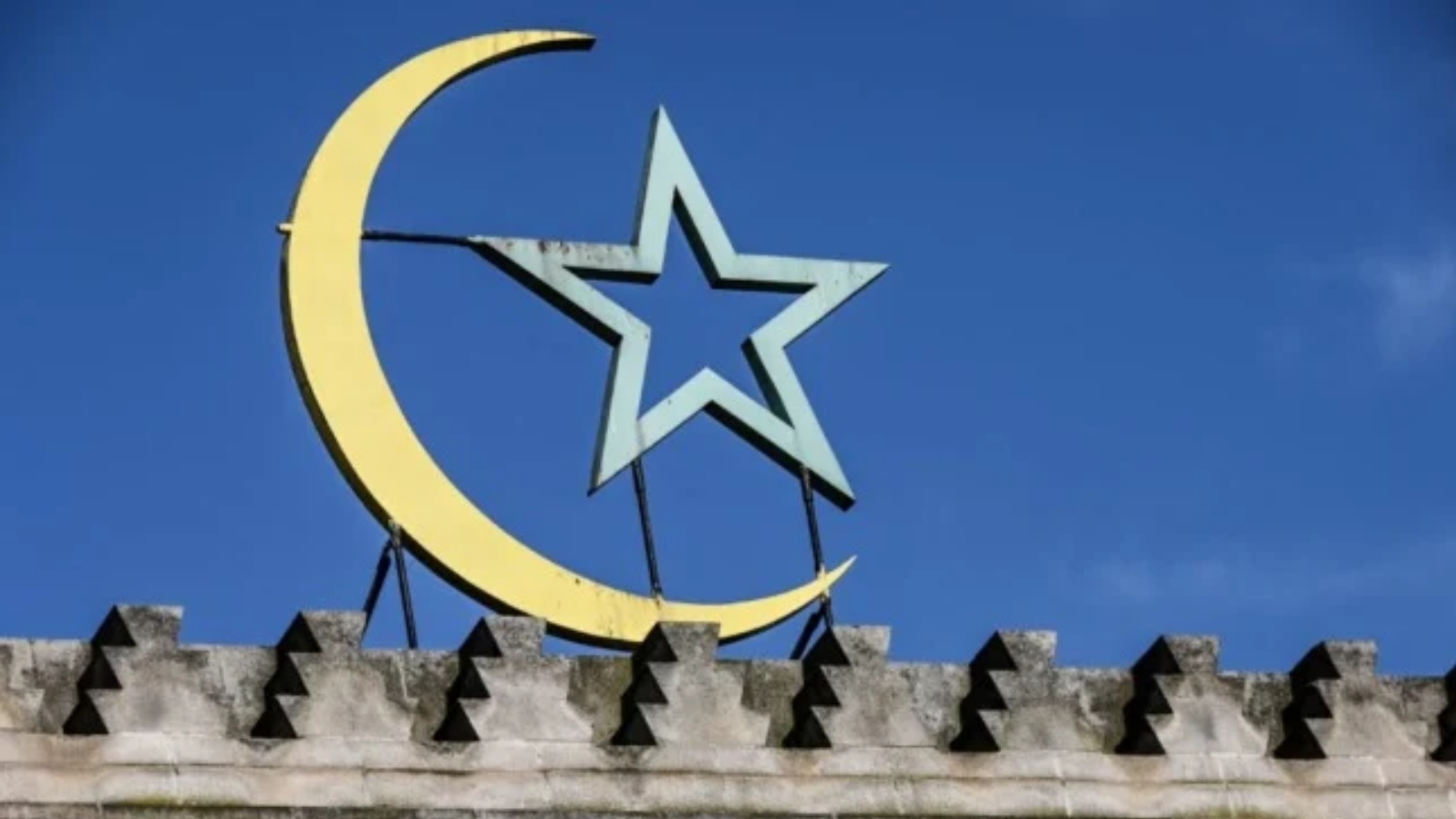 مسجد في شمال فرنسا تم إغلاقه بسبب خطب 