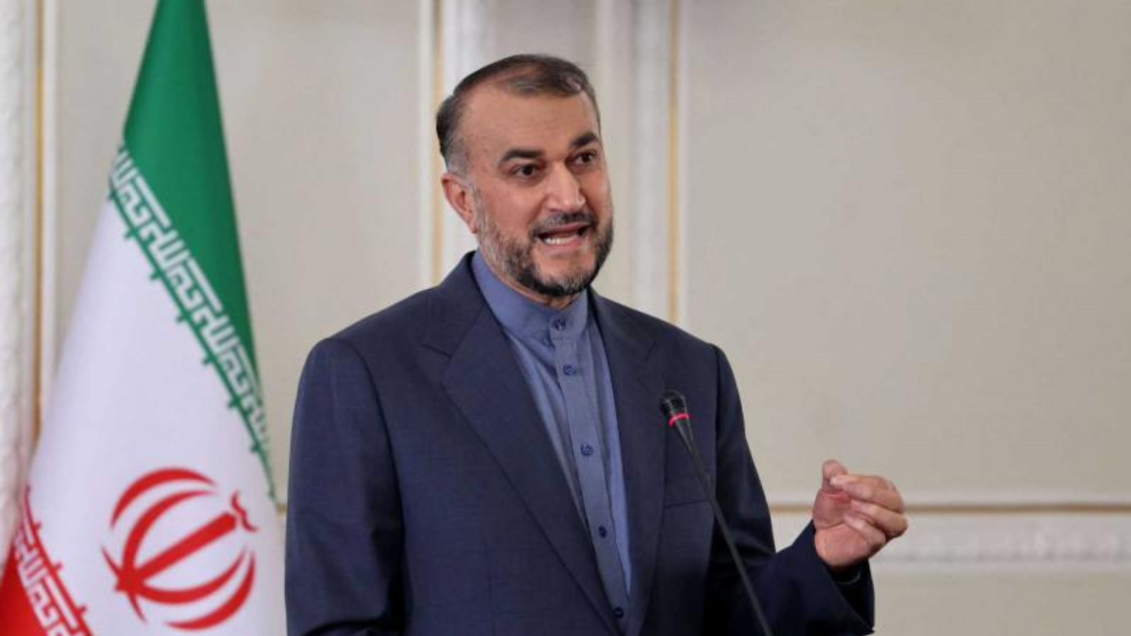 وزير الخارجية الإيراني حسين أمير عبد اللهيان يتحدث خلال مؤتمر صحفي في طهران. 6 كانون الأول/ديسمبر 2021.