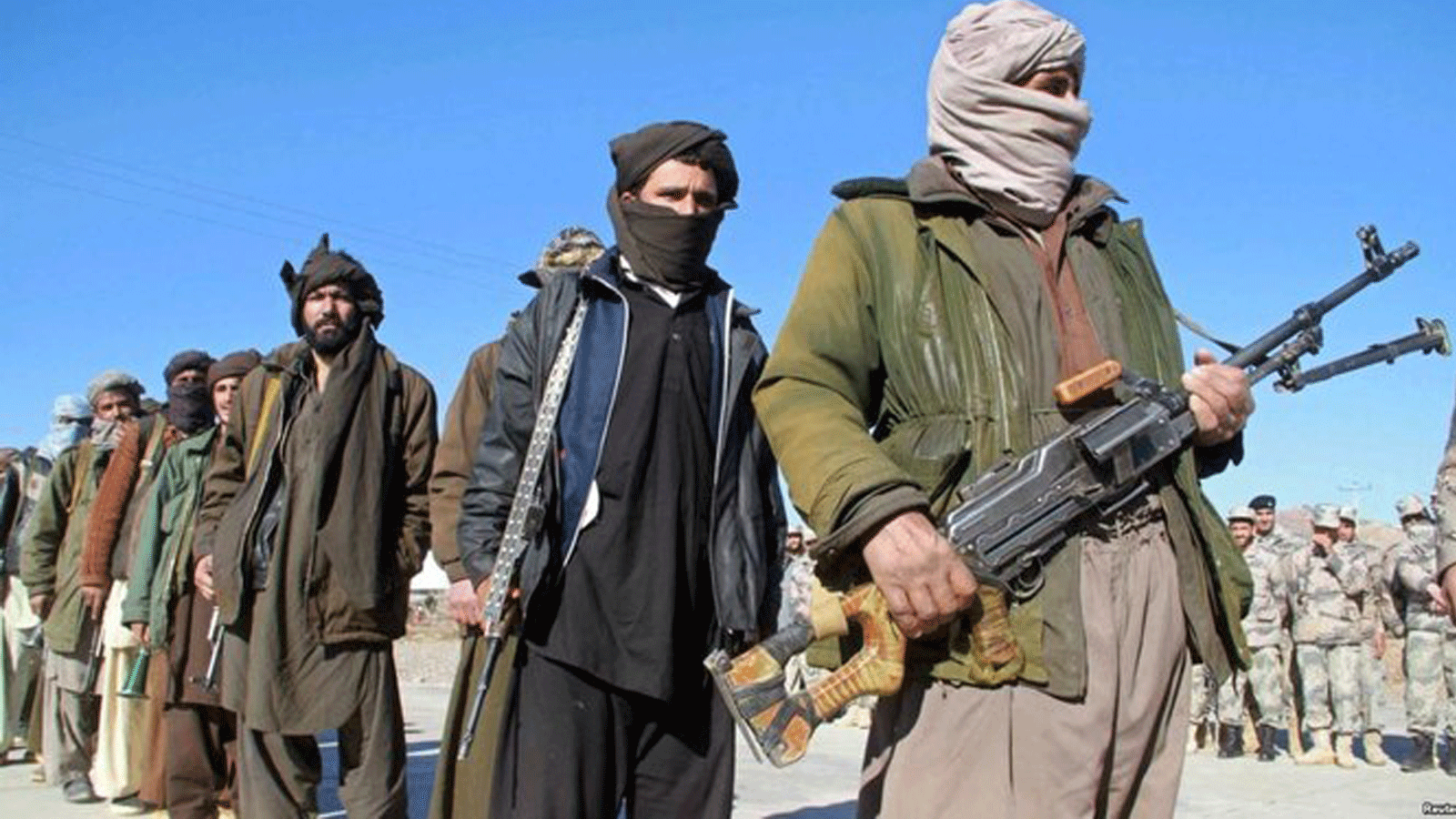 صورة لمقاتلين من طالبان خلال معركتهم للاستيلاء على السلطة