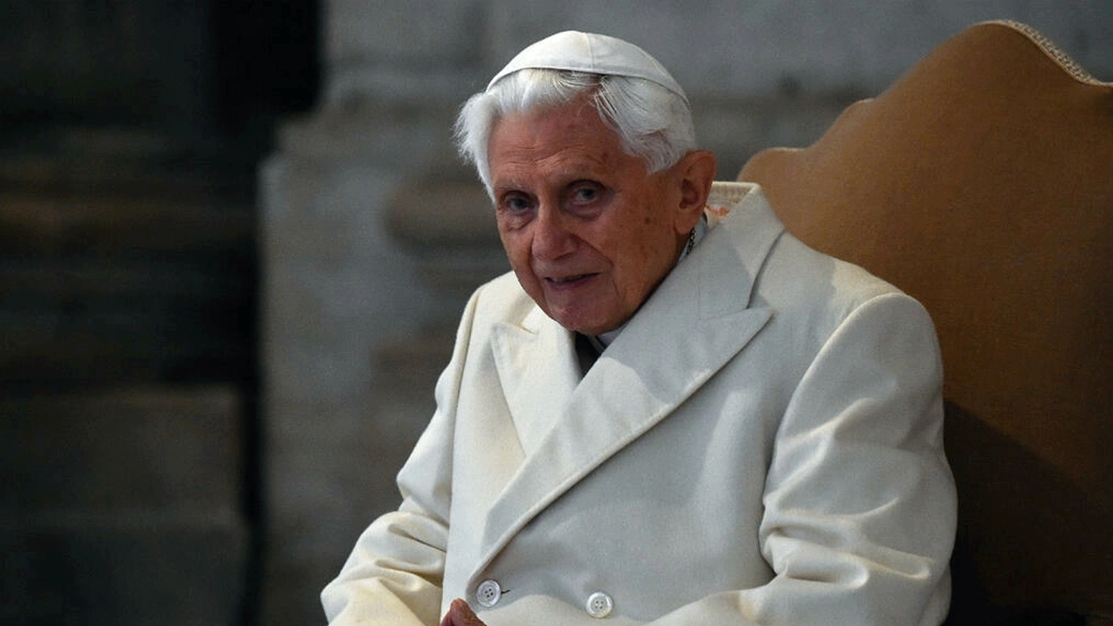 البابا السابق بنديكتوس السادس عشر في كاتدرائية القديس بطرس في 8كانون الأول/ ديسمبر 2015 في الفاتيكان.