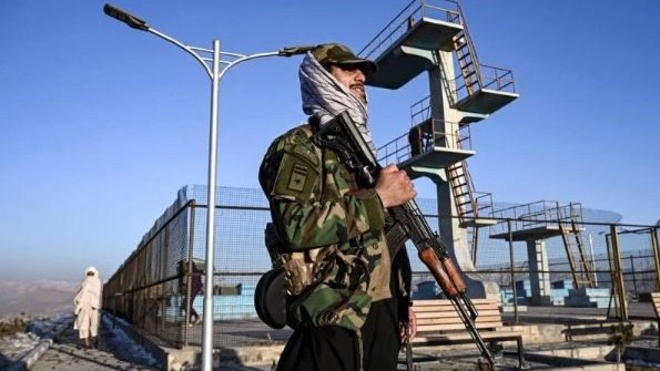 مقاتل تابع لطالبان في كابول في 31 يناير 2022