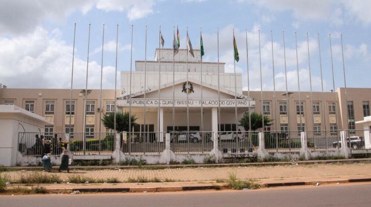 صورة من الأرشيف لمقر الحكومة في غينيا بيساو