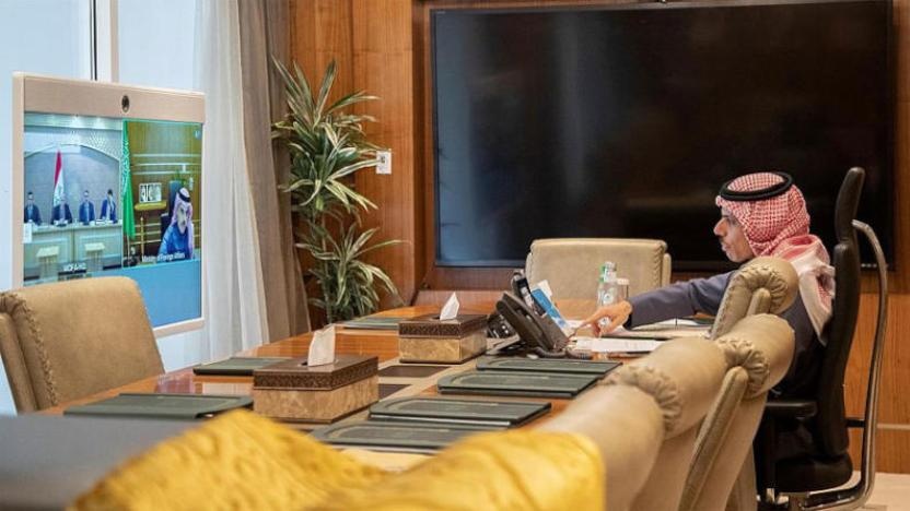 وزيرا خارجية العراق والسعودية خلال جولة مباحثات افتراضية في العاشر من كانون الثاني يناير 2022