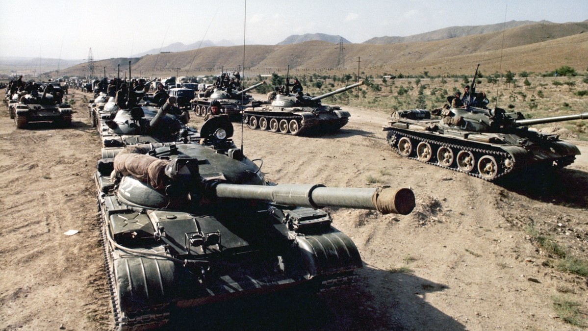قوات سوفياتية في أفغانستان في أواسط ثمانينيات القرن الماضي