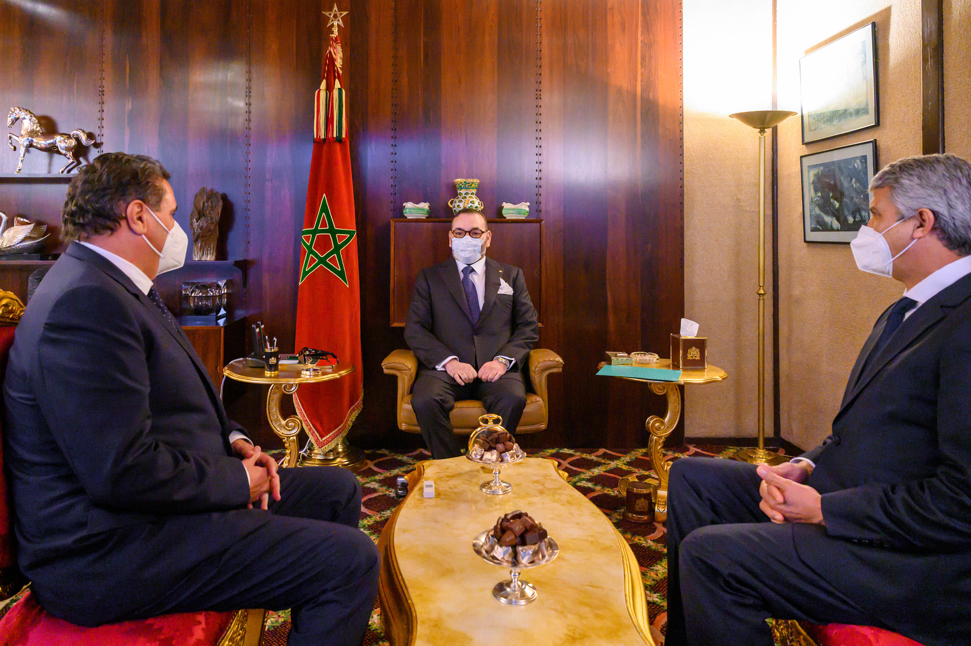  الملك محمد السادس لدى استقباله رئيس الحكومة ووزير الفلاحة