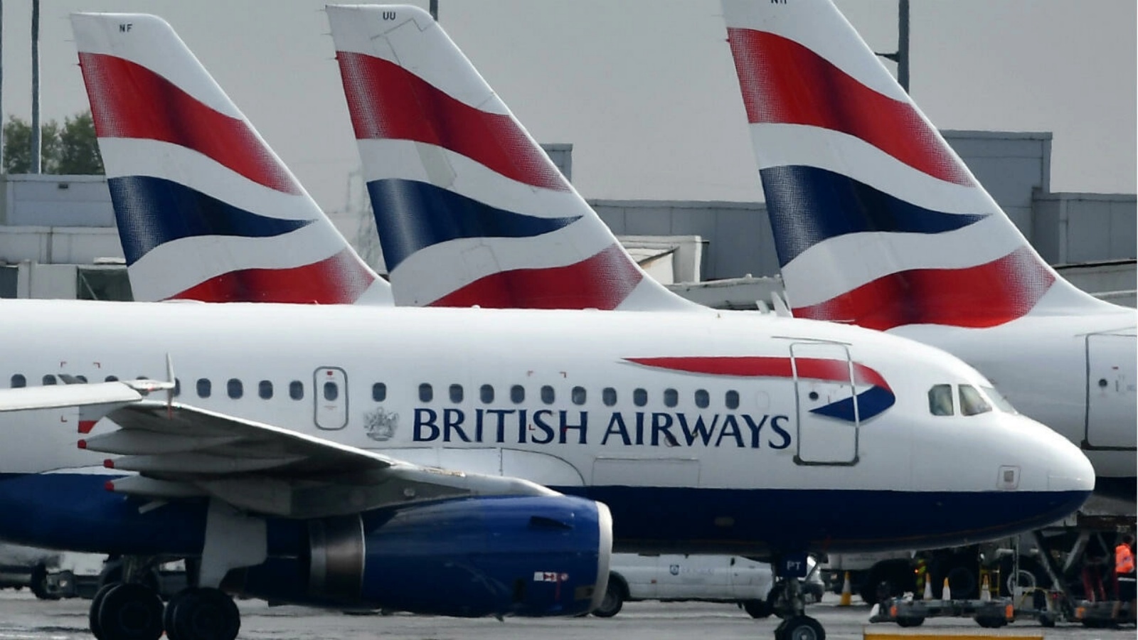 طائرة ركاب تابعة للخطوط الجوية البريطانية في مطار هيثرو بلندن غرب لندن