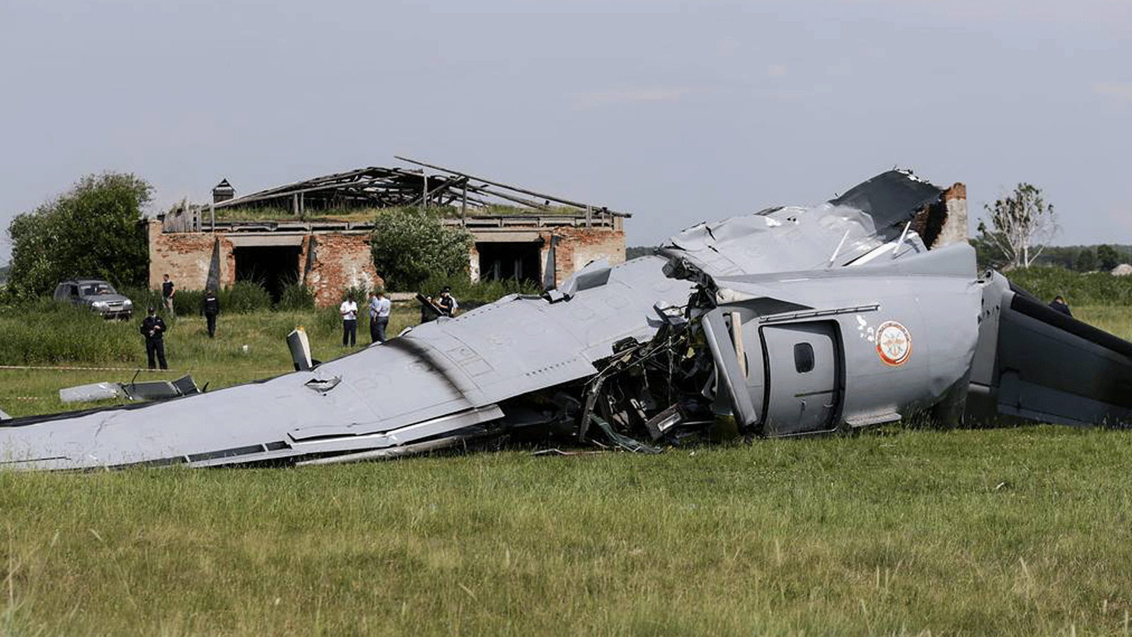 صورة لطائرة روسية تحطمت في الغابة بتاريخ 19 حزيران\ يونيو 2021