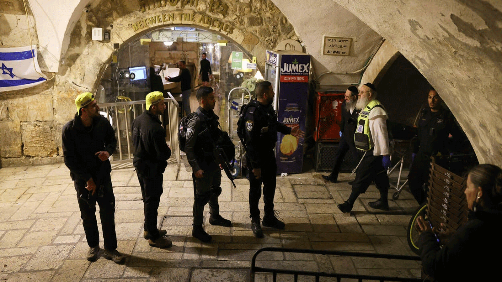الشرطة الإسرائيلية في موقع الحادث