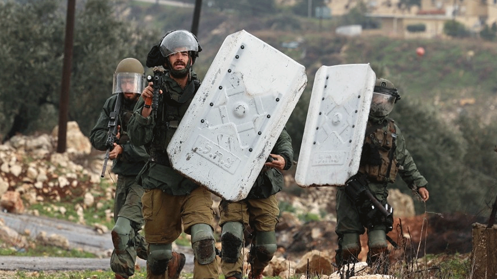 جنود من الجيش الإسرائيلي في الضفة الغربية