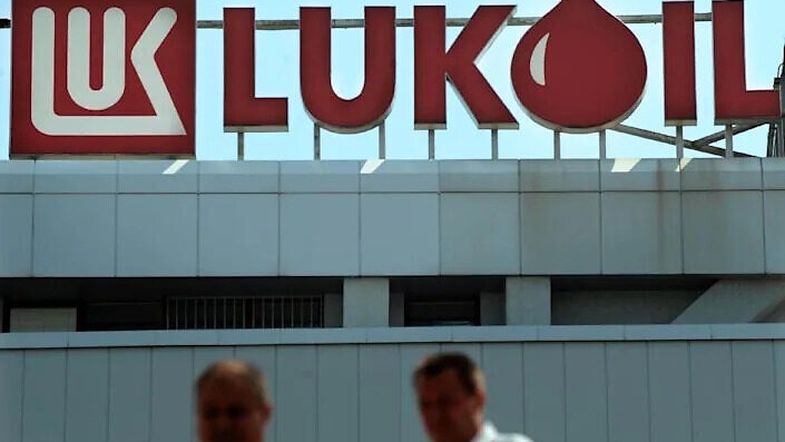 الهند تدافع عن قرارها شراء النفط من روسيا