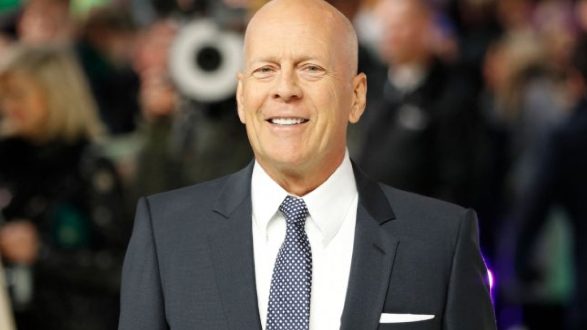 النجم العالمي بروس ويليس في صورة من الأرشيف