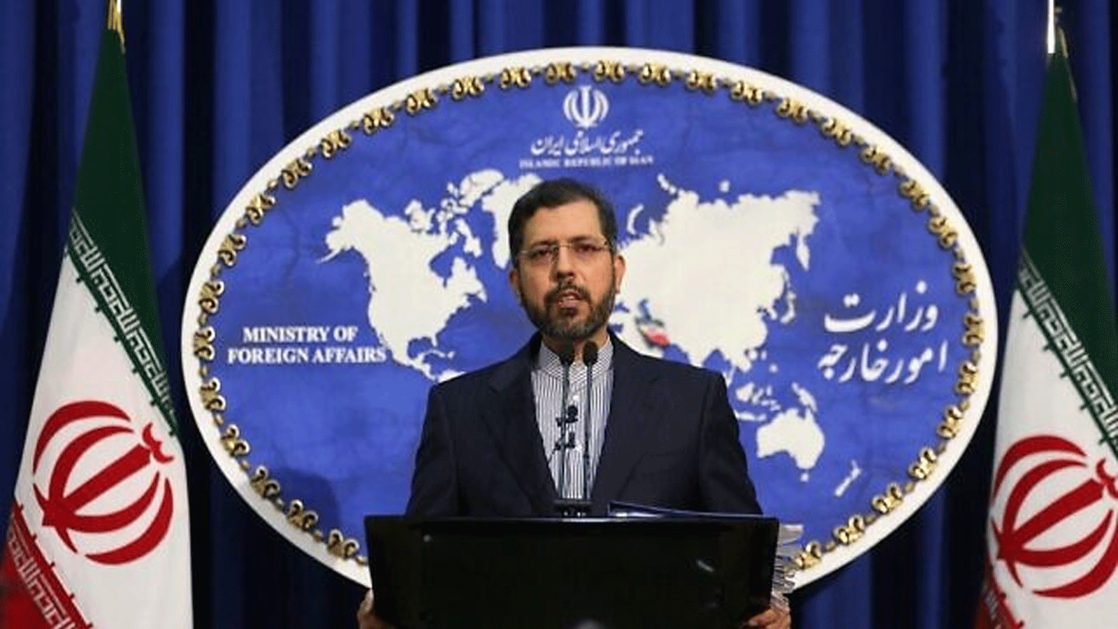 المتحدث باسم الخارجية الإيرانية سعيد خطيب زاده خلال مؤتمر صحفي في طهران 