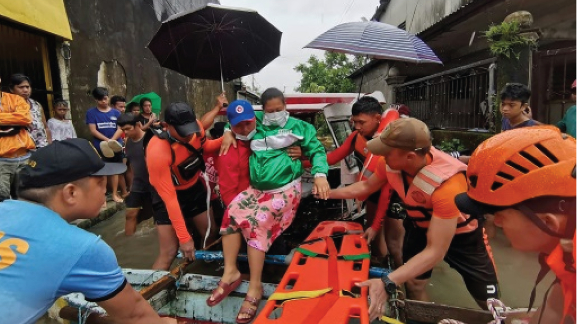 عمليات الإنقاذ مستمرة في الفيليبين بسبب العاصفة ميجي وما جرته من فيضانات