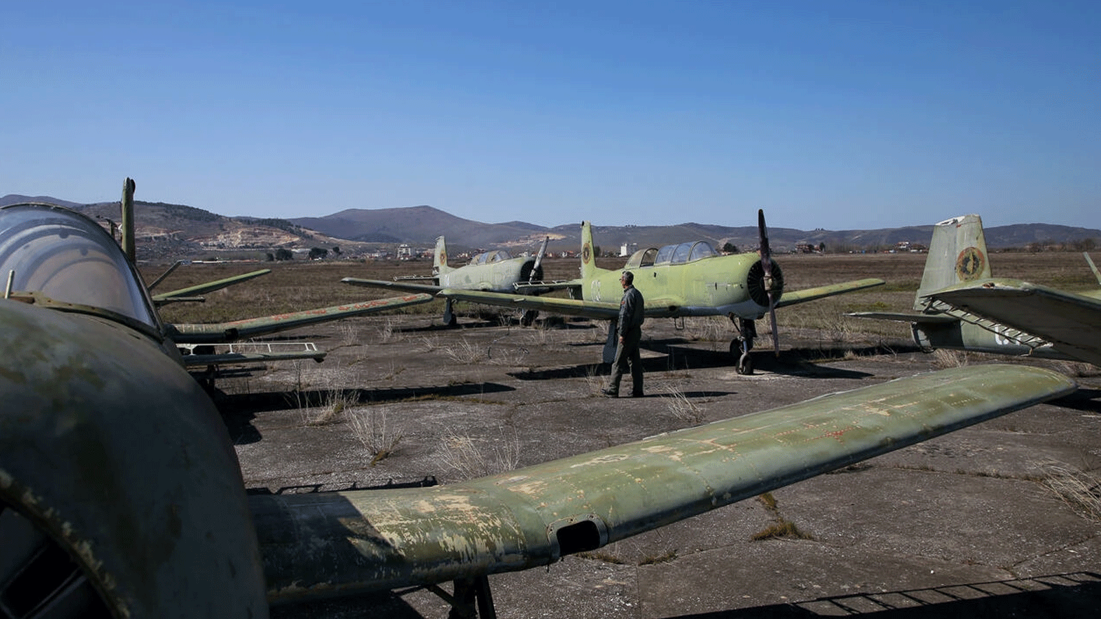 مشروع تجديد القاعدة العسكرية في مدينة ستالين من قبل دولة البلقان وحلف شمال الأطلسي