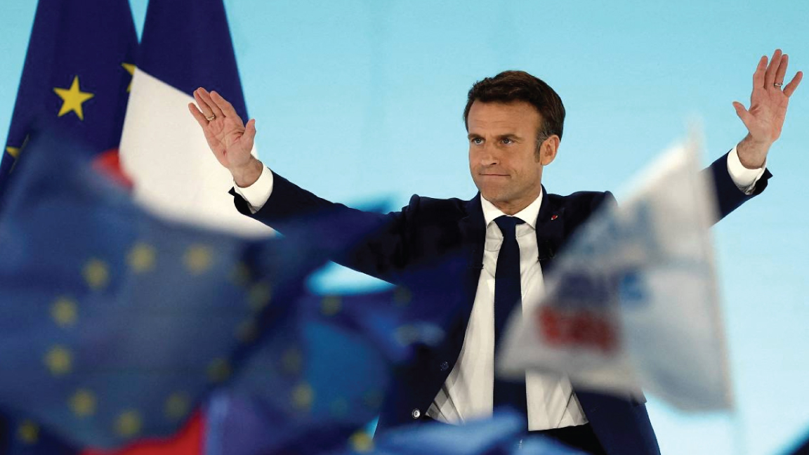 جاء رد فعل الرئيس الفرنسي إيمانويل ماكرون بعد نتائج جزئية في الجولة الأولى من الانتخابات الرئاسية الفرنسية في عام 2022