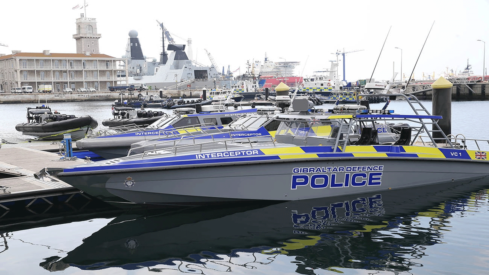 وزارة الدفاع توزع صورا لقوارب دفاع تامبا الجديدة 