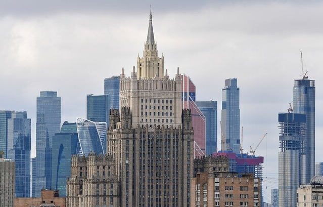 الخارجية الروسية أعلنت عن العقوبات ضد البرلمانيين البريطانيين 