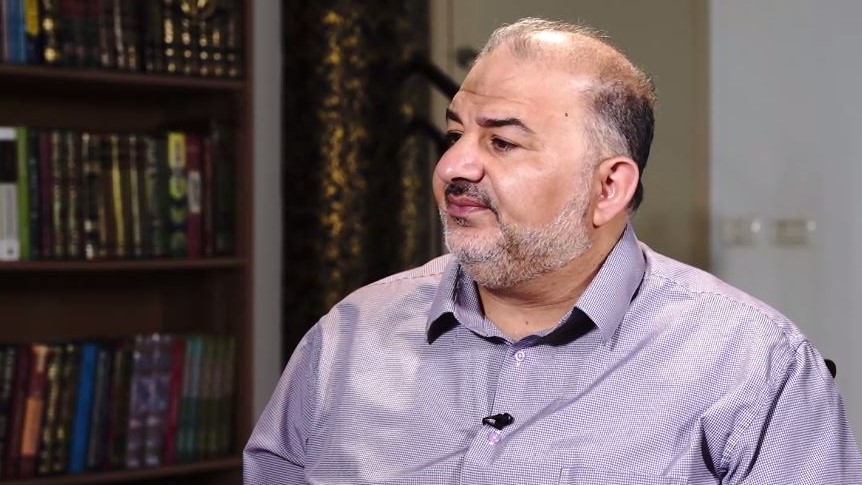 منصور عباس رئيس القائمة العربية الموحدة والشريك في الائتلاف الحكومي الإسرائيلي