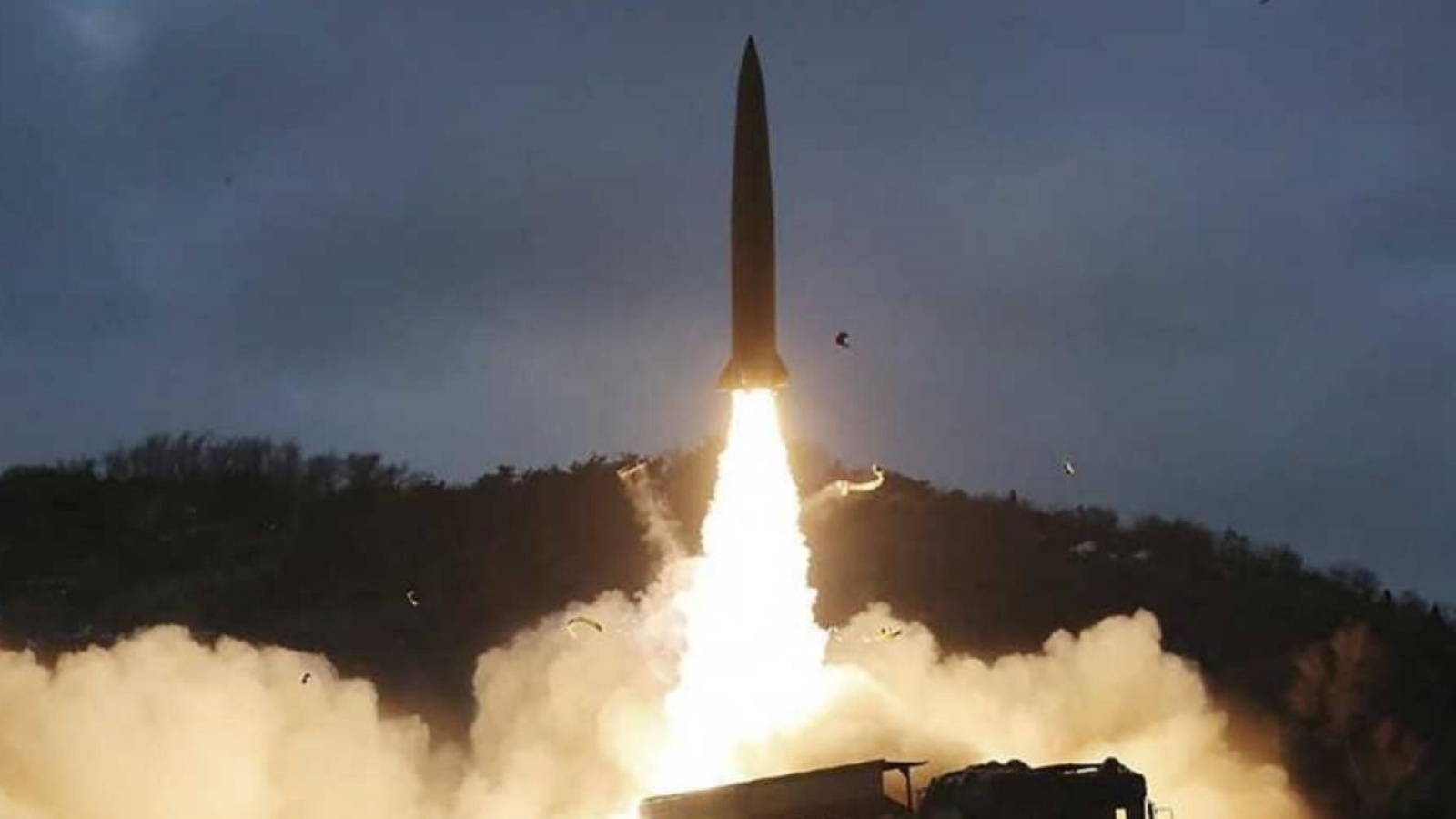 إطلاق مقذوف غير محدد من منطقة غير معروفة في كوريا الشمالية