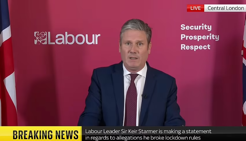 السير كير ستارمر خلال بيانه القصير يوم الإثنين عن حفلة البيرة