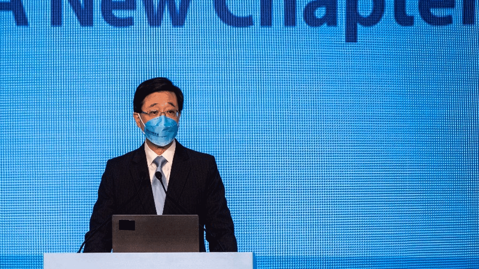 المسؤول الأمني السابق جون لي يتولى السلطة في هونغ كونغ