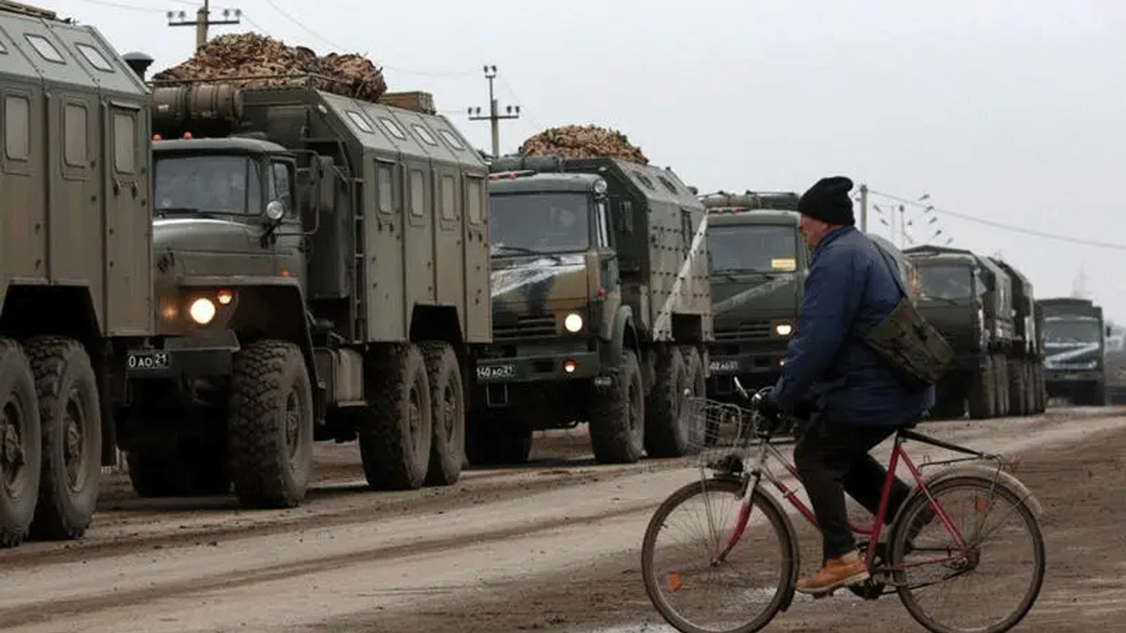 مركبات عسكرية للجيش الروسي في منطقة جيشانسك، القرم. في 25 شباط\فبراير 2022.