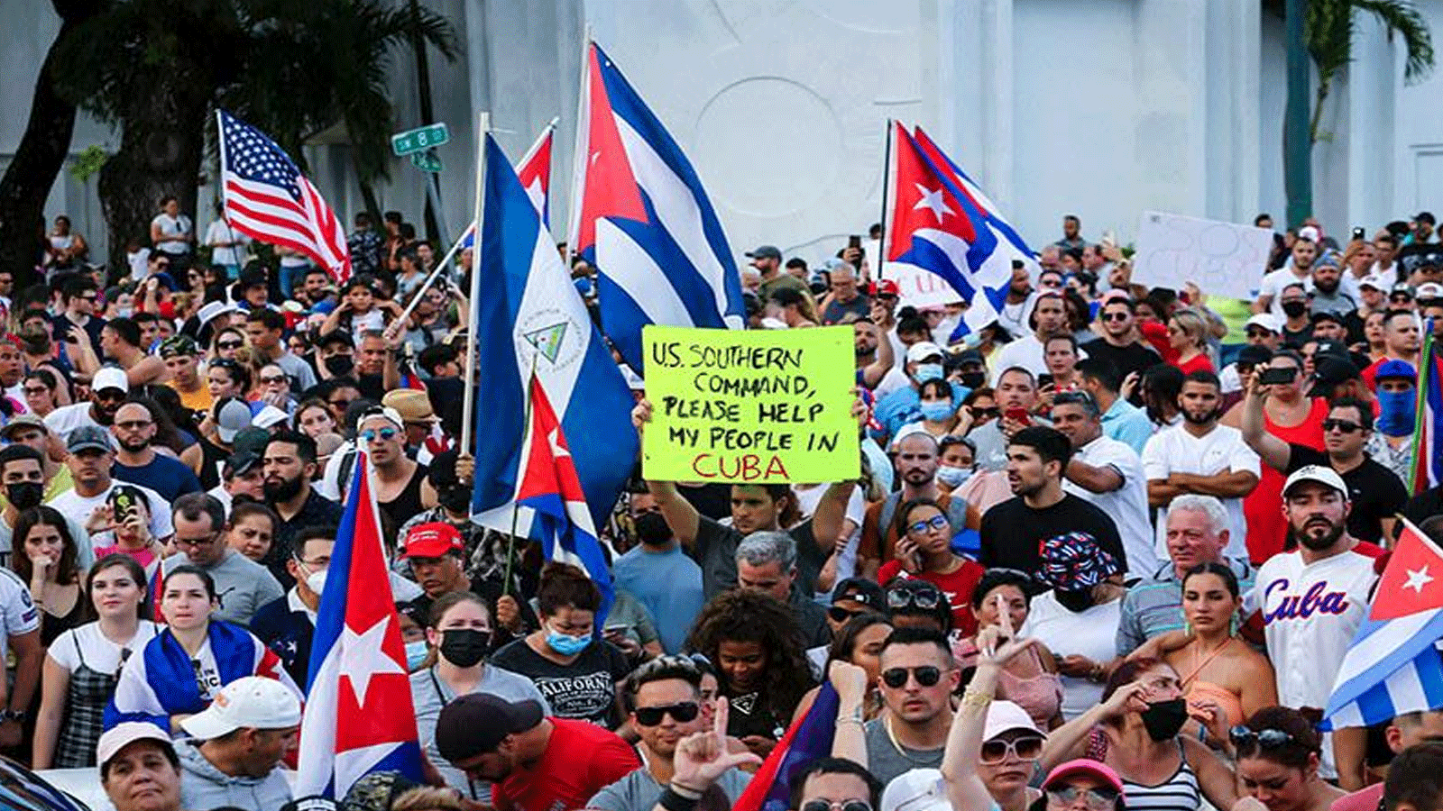 لقطة أرشيفية من التظاهرات في كوبا التي تمر بأسوأ أزمة اقتصادية منذ 30 عامًا