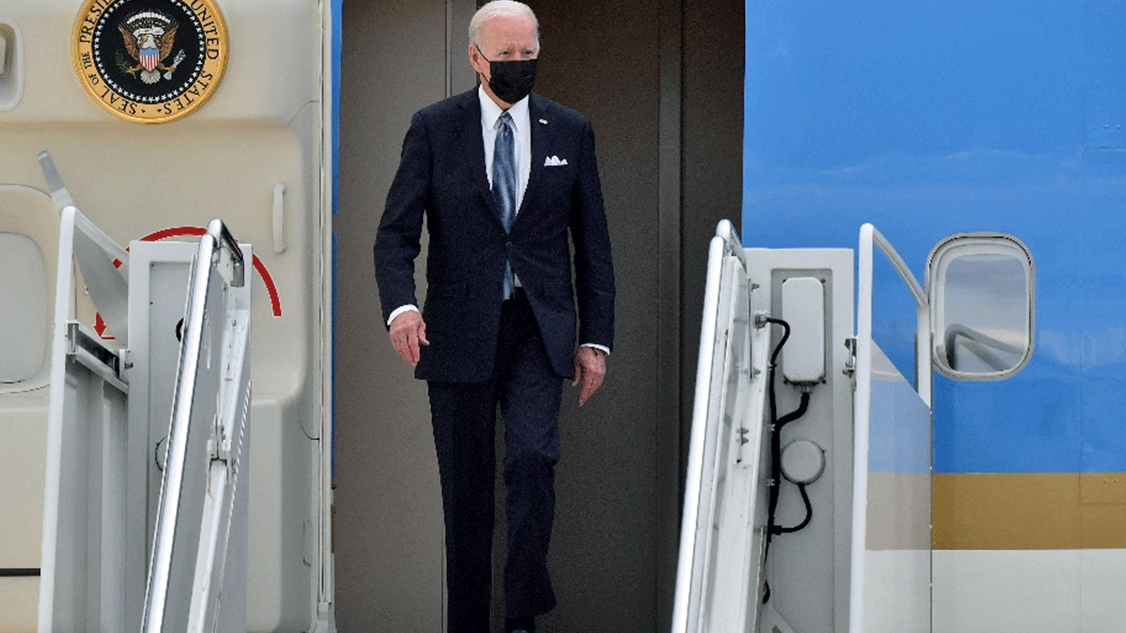  الرئيس الأميركي بايدن يهبط في اليابان، وهي المحطة الثانية من رحلته الآسيوية