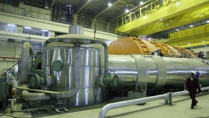 صورة أرشيفية التقطت في 26 أكتوبر 2010 تظهر داخل مفاعل في محطة بوشهر الروسية الصنع للطاقة النووية في جنوب إيران