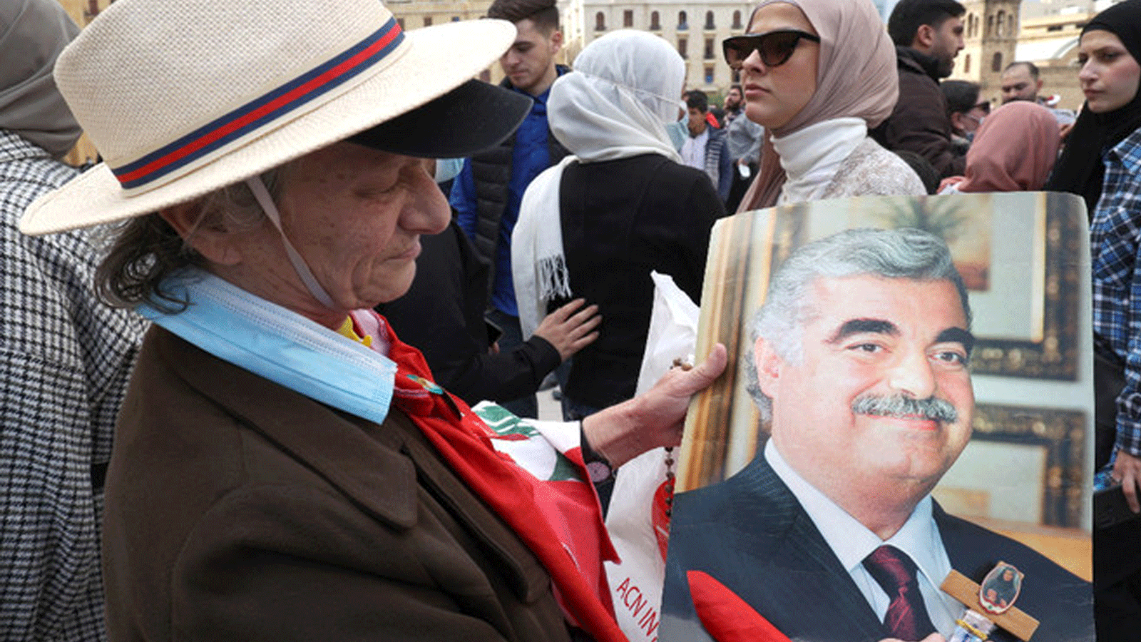 محبو الرئيس الراحل رفيق الحريري يتظاهرون للمطالبة بالعدالة لأجله بعيد استشهاده